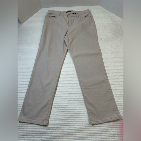 Bandolino Khaki Colored Jeans. Straight Leg. Size 14. Neutral Pants. Minimalist - Picture 1 of 7